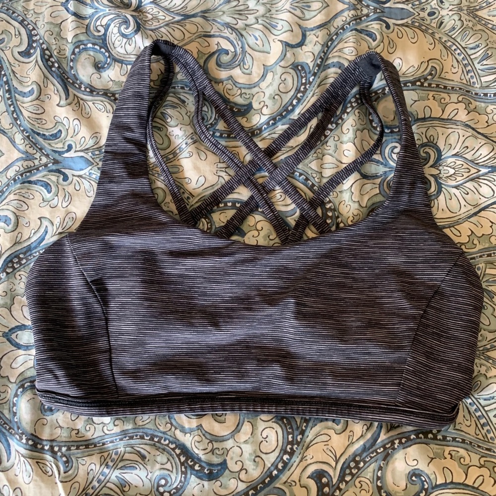 Lululemon medium support sport bra